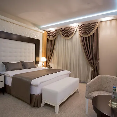 Hotell Boutique Buta 5*