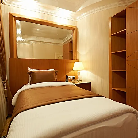 酒店 Boutique Buta 5*