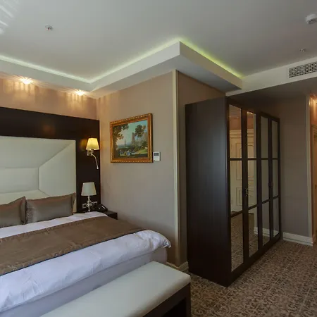 Boutique Buta 5* Минск