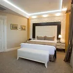 Boutique Buta Hotel